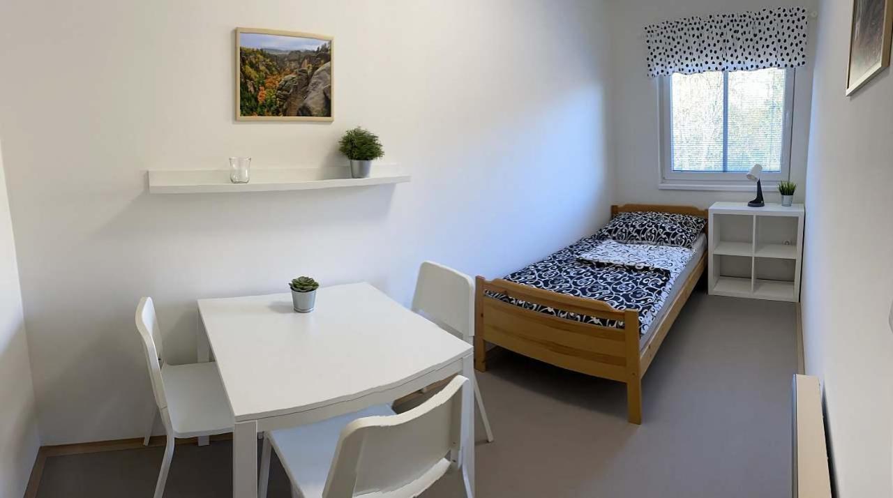 Apartmány Nad Parkem Broumov Exterior foto
